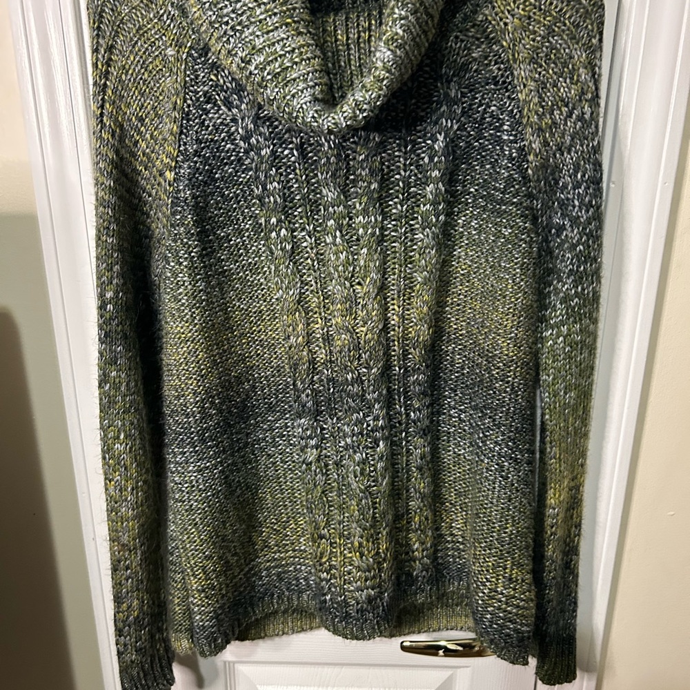 dressbarn Green and Gray Cowl Turtleneck Sweater